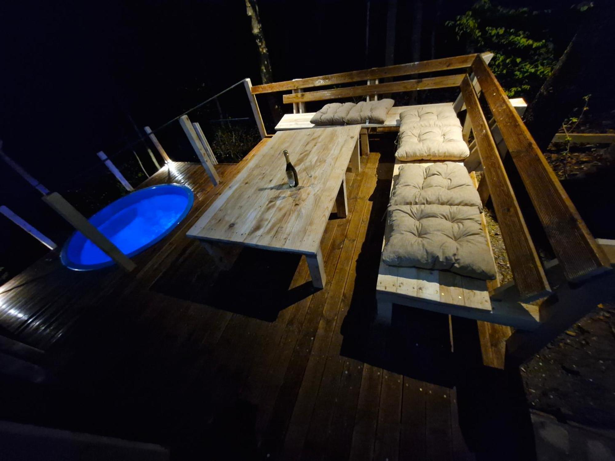Cabana Din Padurea Valeni วาเลนี เด มุนเต ภายนอก รูปภาพ