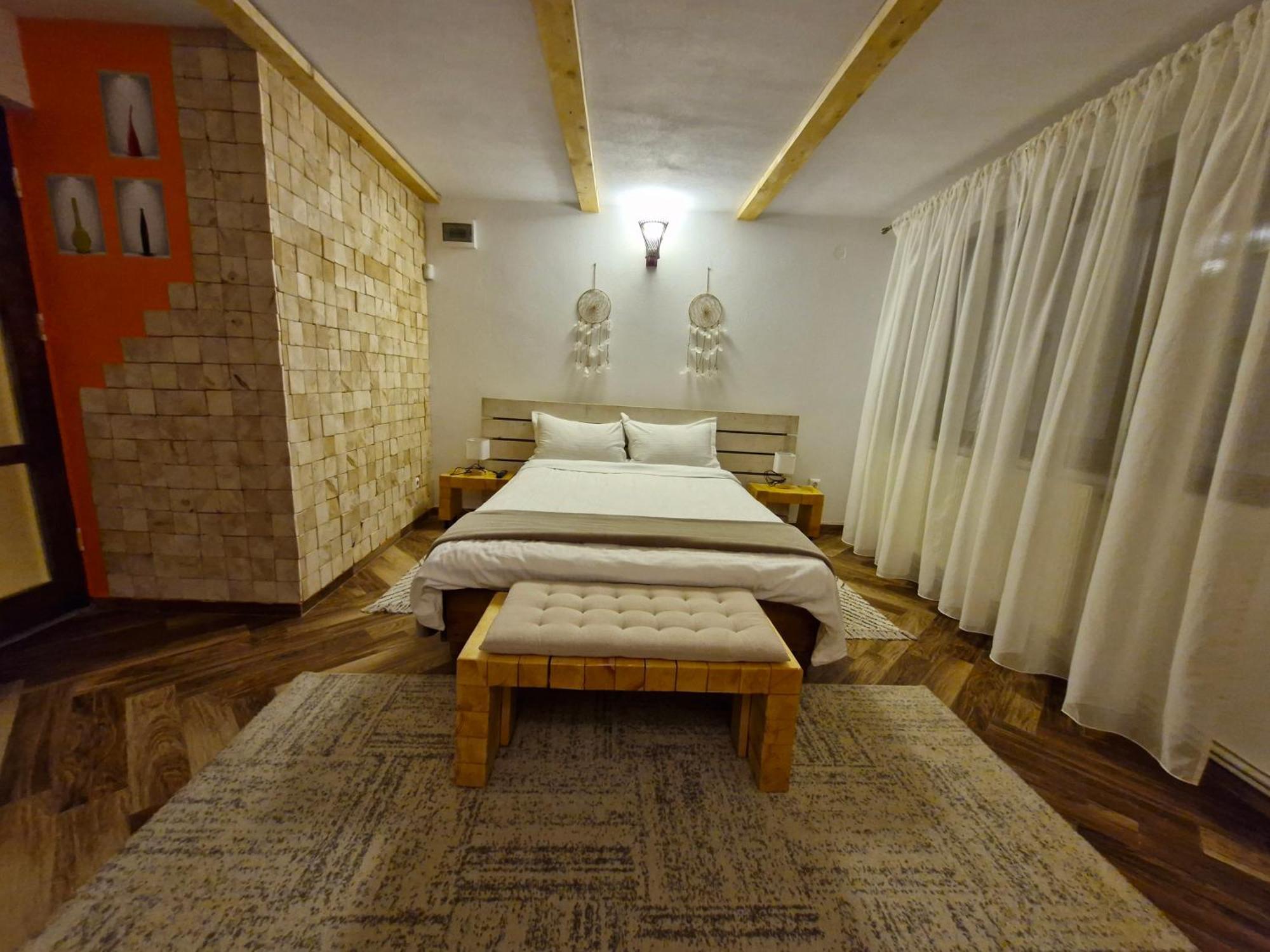 Cabana Din Padurea Valeni วาเลนี เด มุนเต ภายนอก รูปภาพ